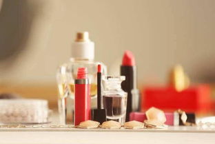 大學(xué)生村官開(kāi)網(wǎng)店 用通訊設(shè)備連接鄉(xiāng)村與現(xiàn)代商機(jī)